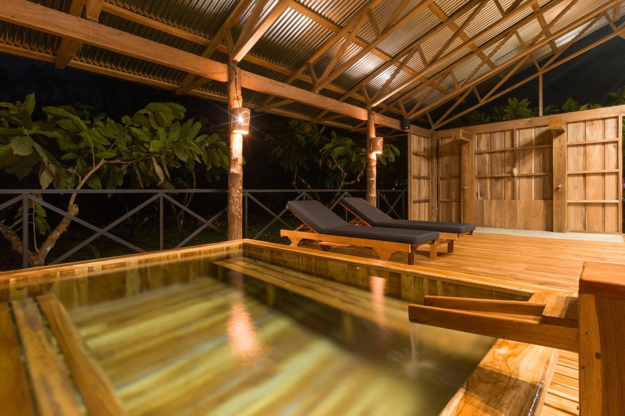 Finca Amistad Cacao Lodge Бихагуа Экстерьер фото