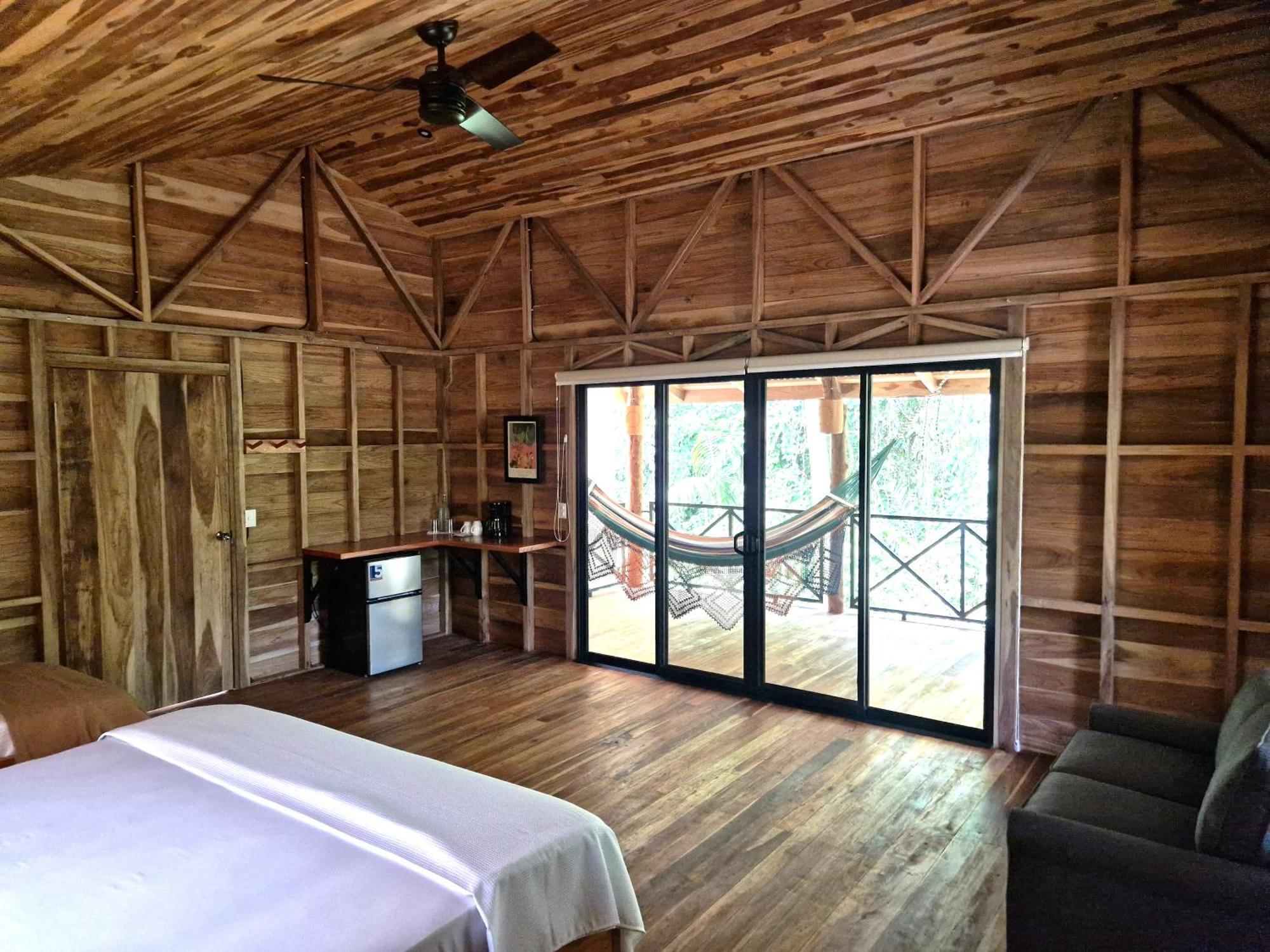 Finca Amistad Cacao Lodge Бихагуа Экстерьер фото